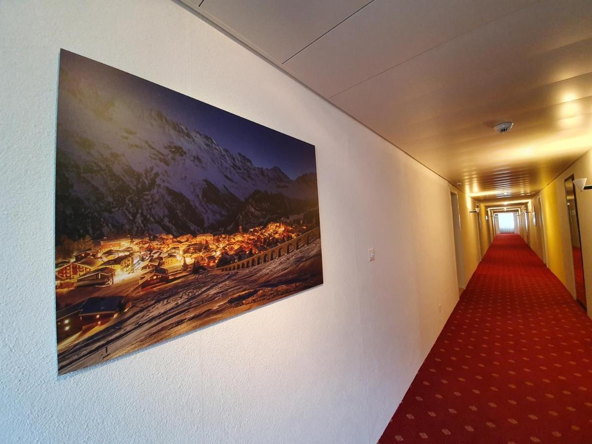 וונגן Pop-Up Lodge Muerren מראה חיצוני תמונה